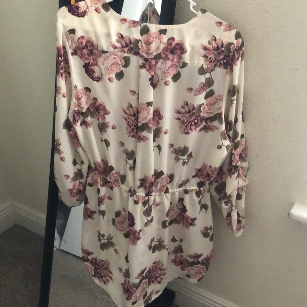 Floral mid-thigh long dress - Picture 3 of 3